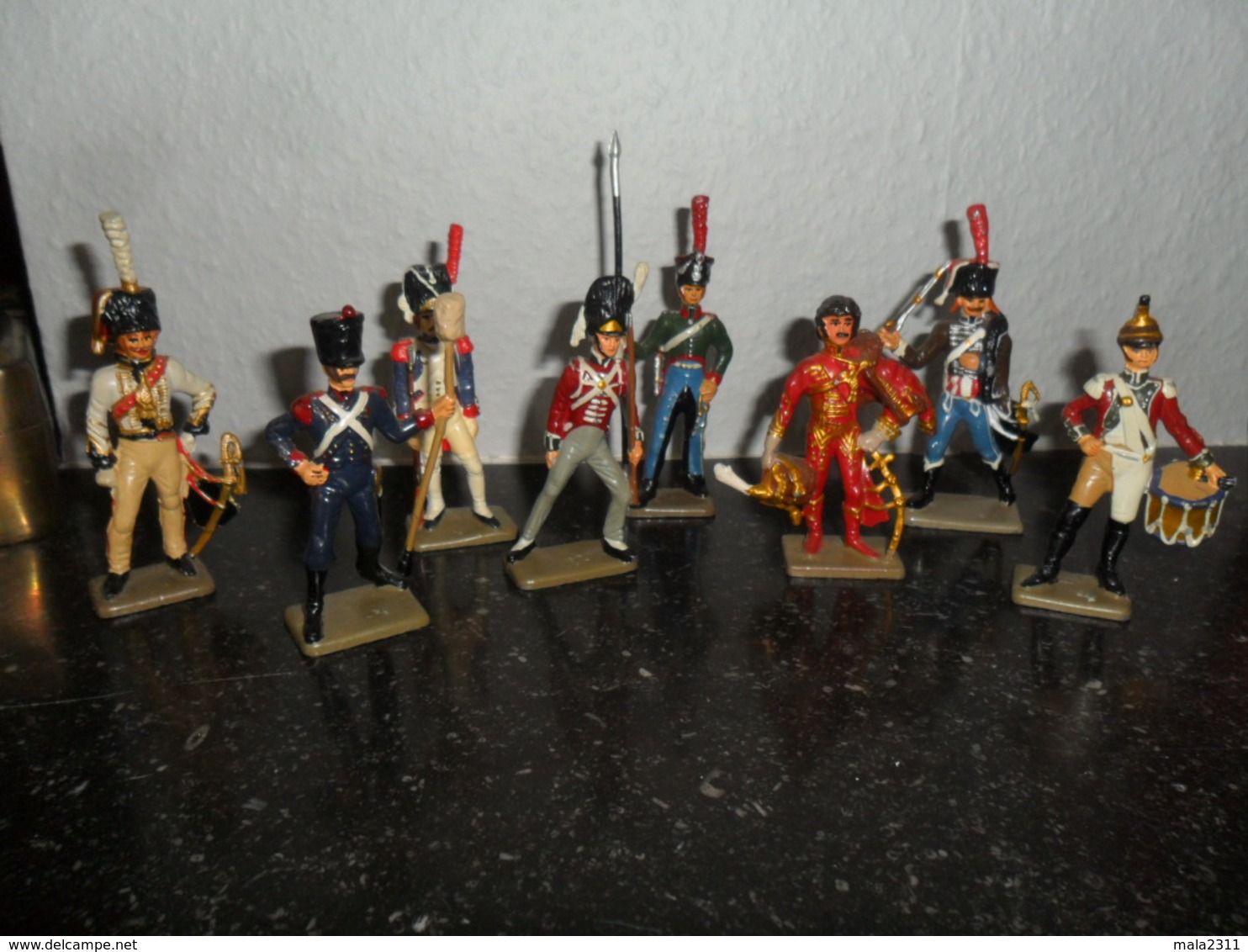 LOT DE 8 SOLDATS PLOMB / STARLUX - Starlux