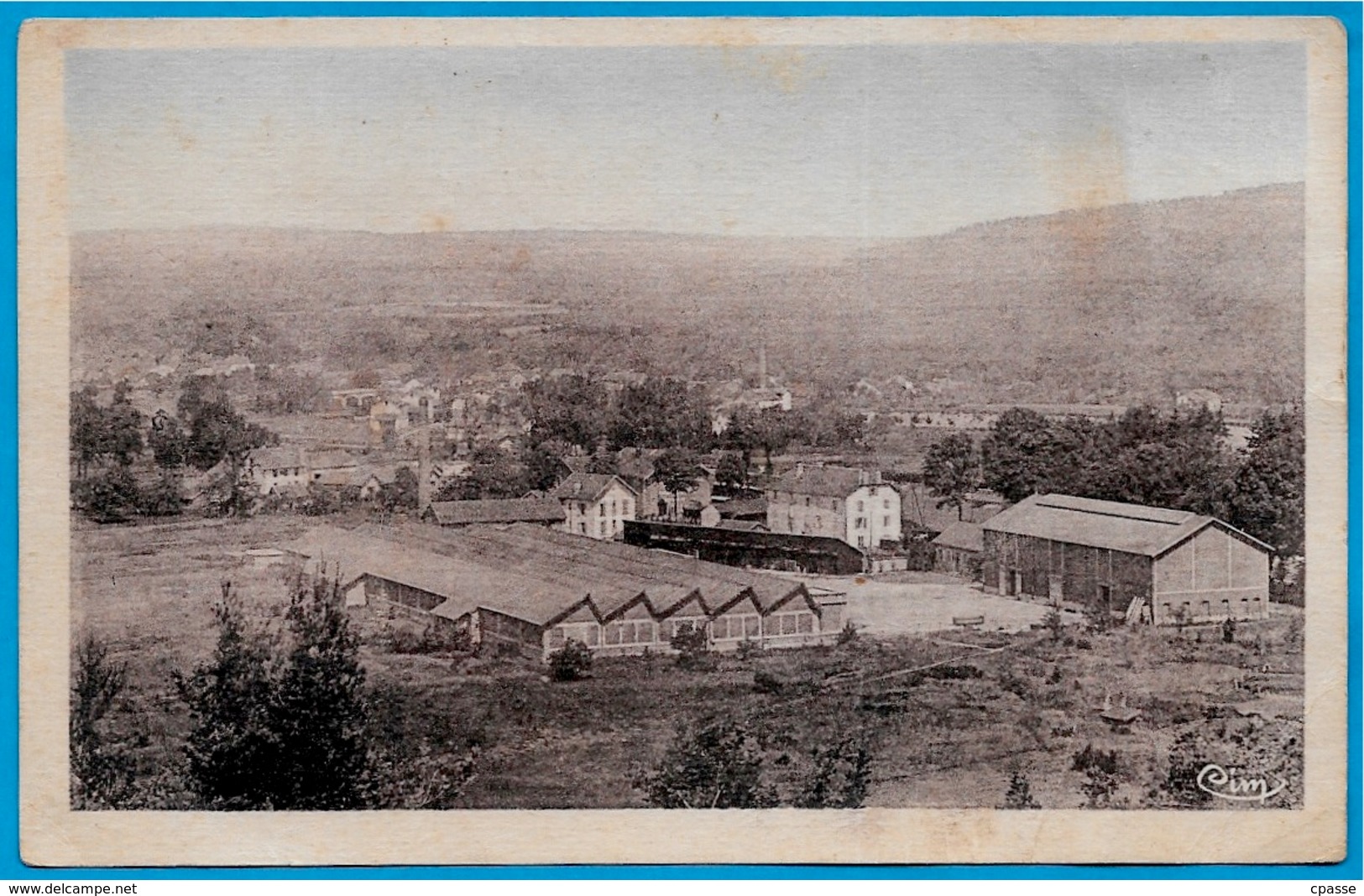 En L'Etat CPA 88 POUXEUX Vosges - LES USINES ° Cim Combier - Pouxeux Eloyes