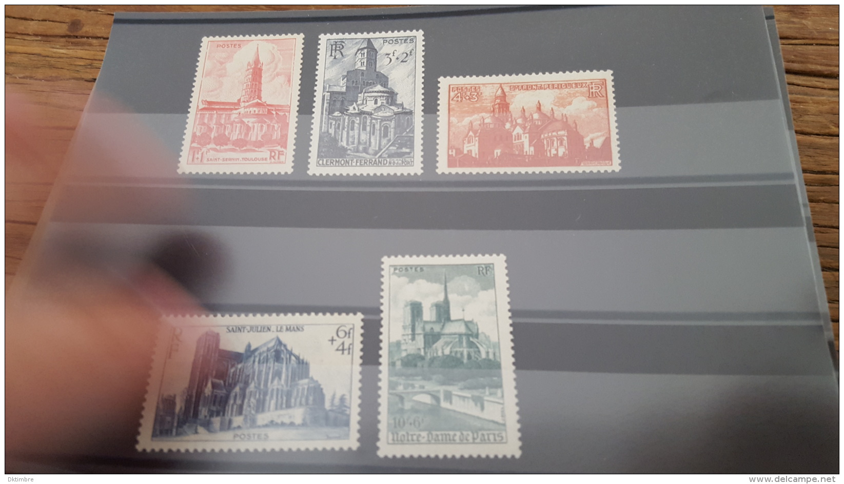LOT 414360 TIMBRE DE FRANCE NEUF** LUXE N°772 A 776 - Unused Stamps
