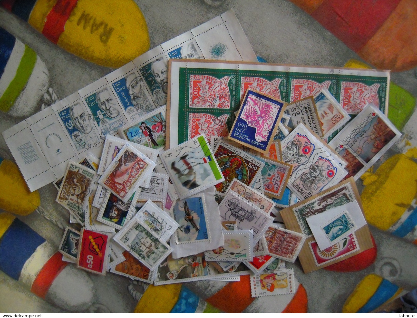FRANCE - Collection de timbres - Plus de 1.200 timbres - A voir -  !!!!!!!