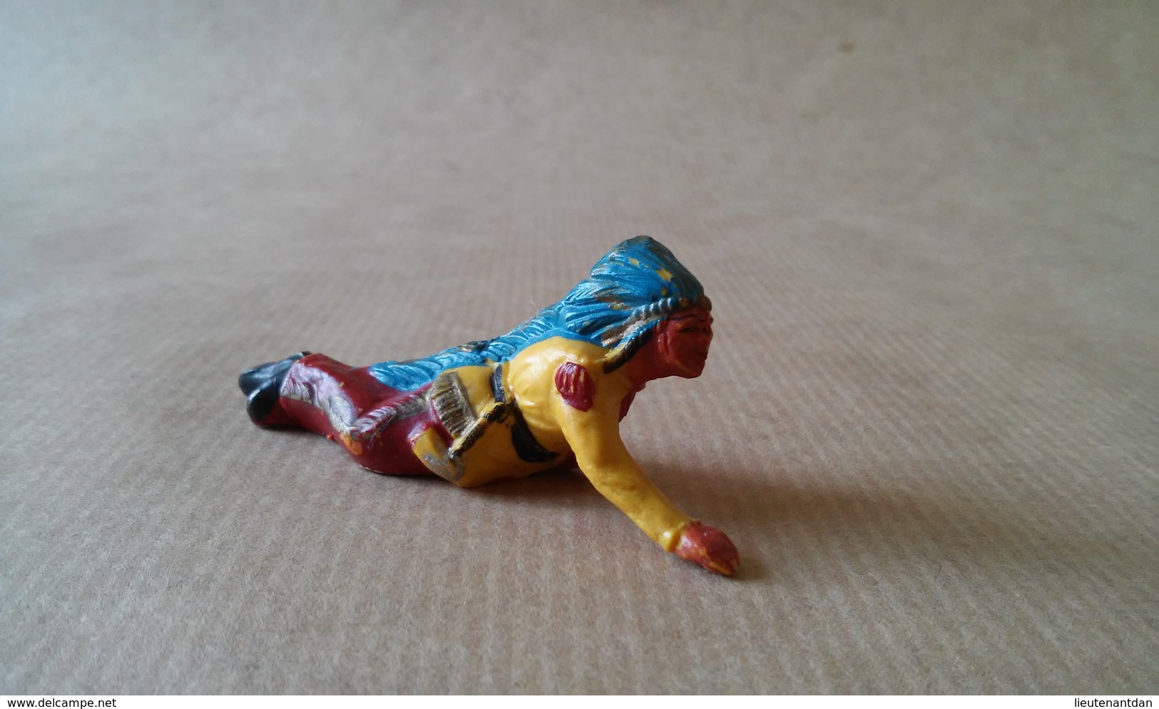 FIGURINE INDIEN JIM  RAMPANT - Militaires