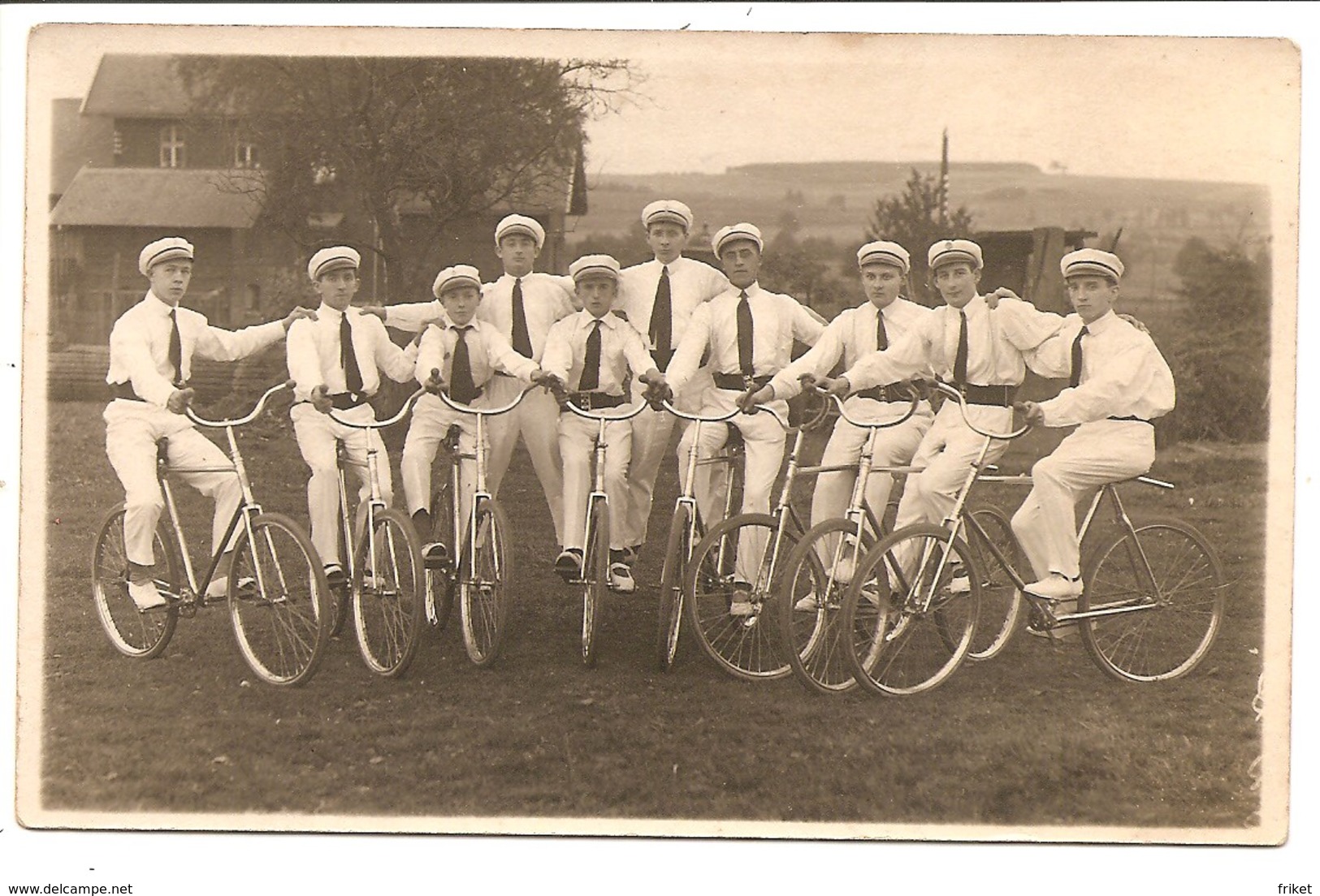 AMBLEVE     MONTENAU   Radlerklub  Vorwartz  (photo  Carte )  Velo - Amblève - Amel