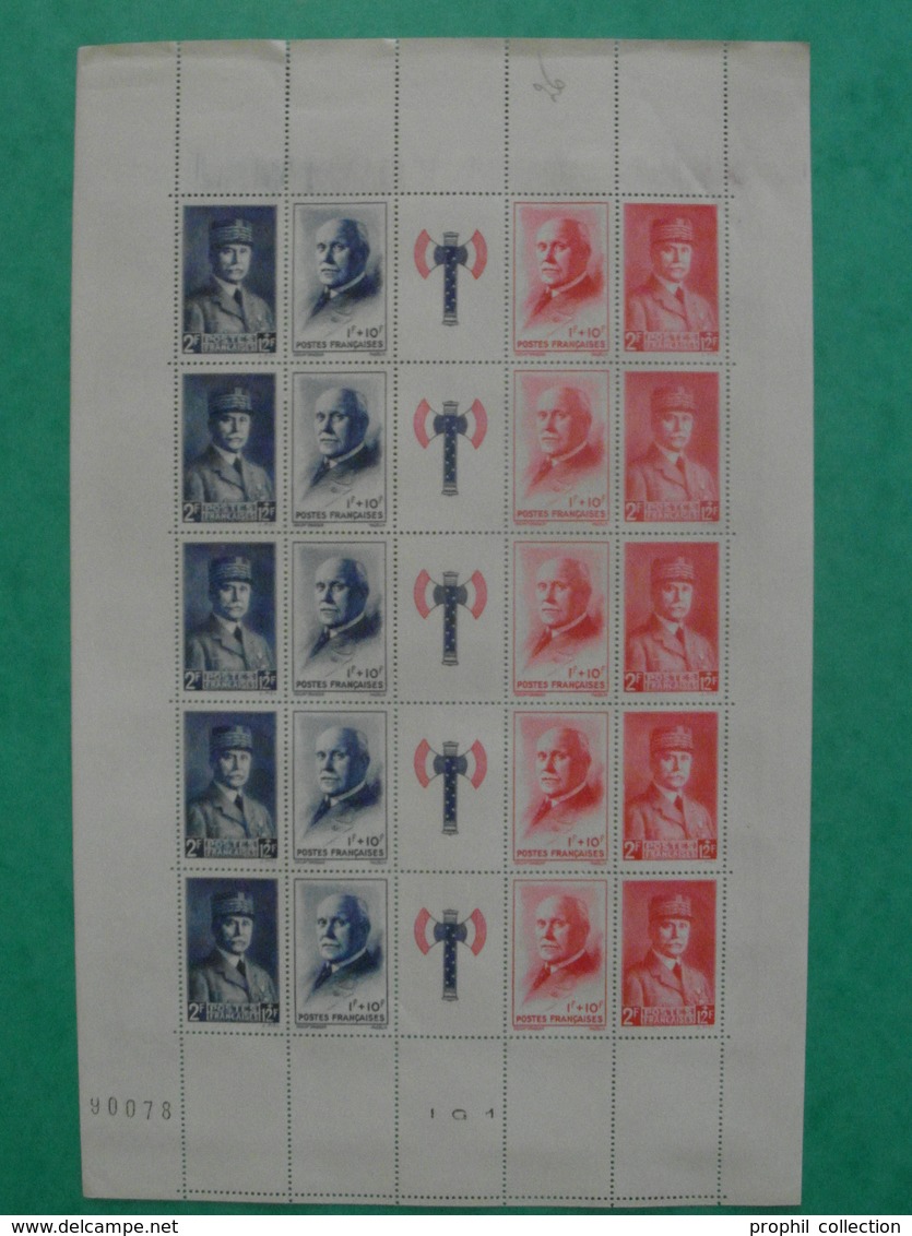 FEUILLE COMPLETE NEUF ** De 20 TIMBRES SÉRIE N° 568 À 571 Soit 5 BANDES PETAIN SECOURS NATIONAL - Feuilles Complètes