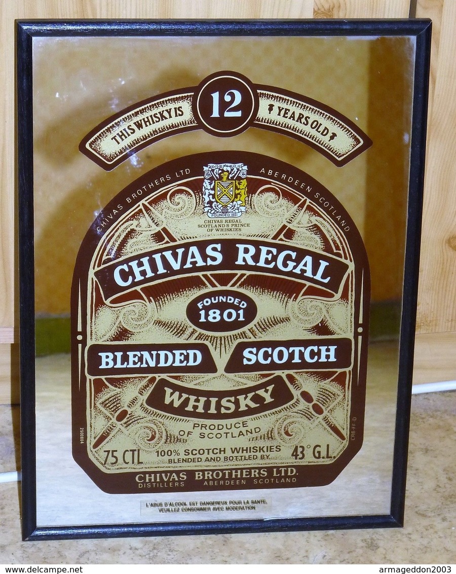 VINTAGE MIROIR WHISKY CHIVAS REGAL  BOIS NOIR TBE / 39.5 X 29.5 CM     Bon état, PROPRE - Miroirs