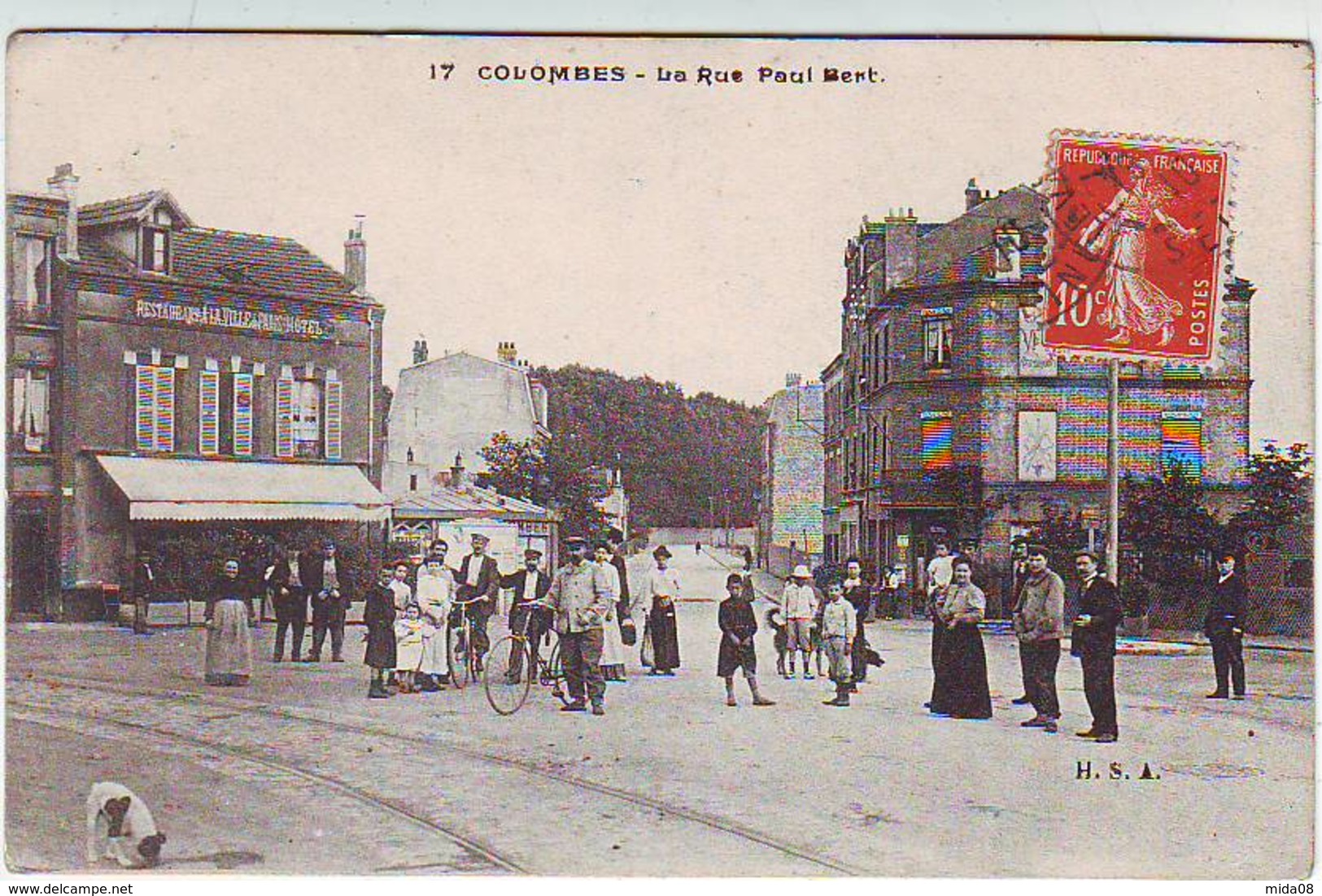 92. COLOMBES . LA RUE PAUL BERT . ANIMEE . RESTAURANT A LA VILLE DE PARIS - Colombes