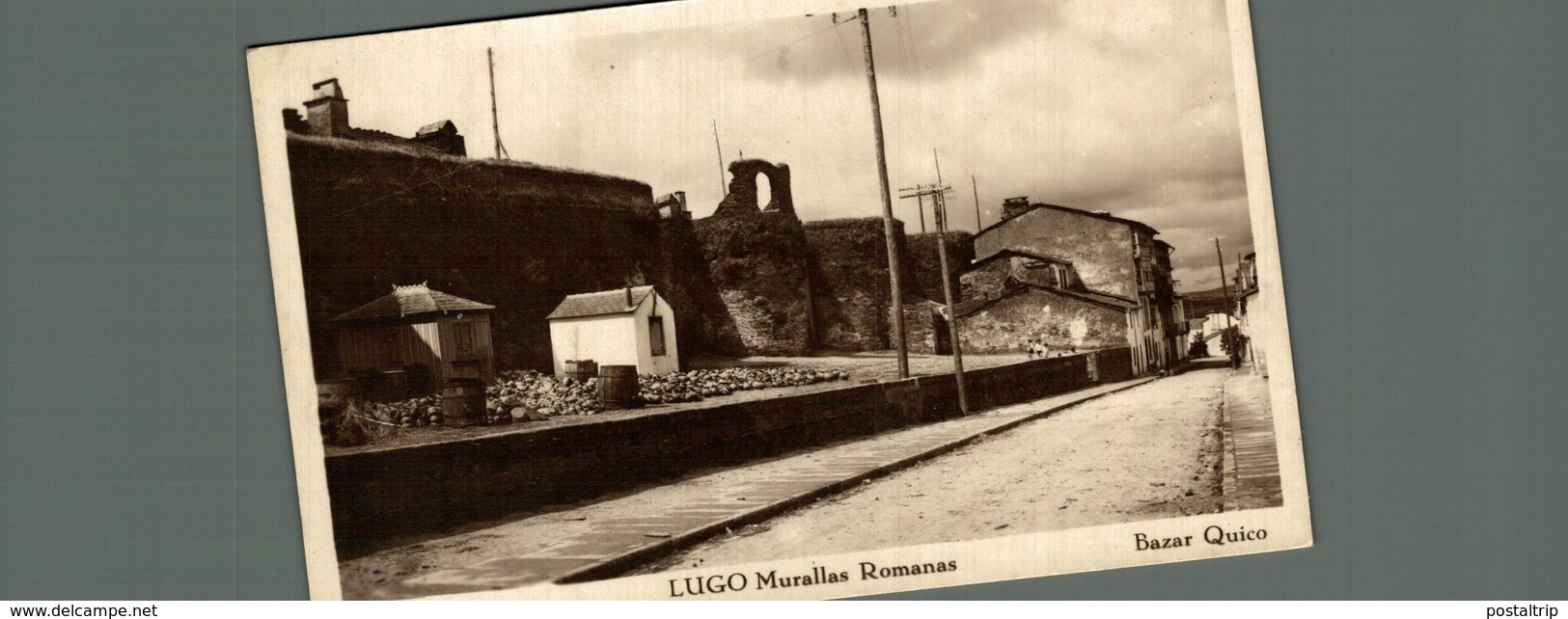 LUGO MURALLAS ROMANAS BAZAR QUICO - Lugo