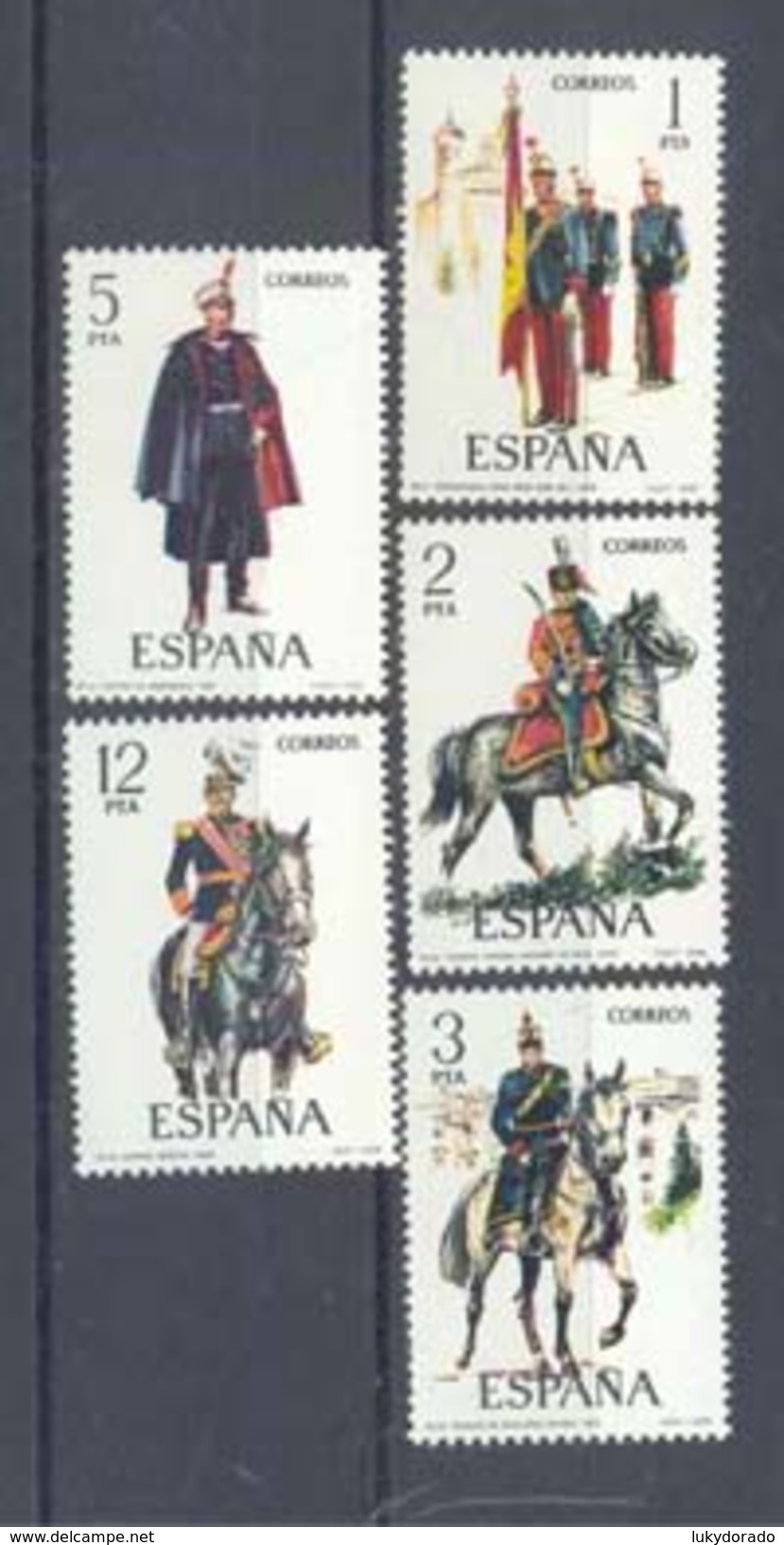 Ano 1978 Nº 2451/5 Uniformes Militares - Nuevos