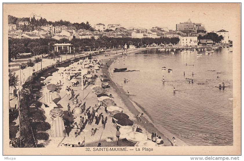 L4C227 CPSM 83 Var 32 Sainte Maxime  La Plage  Edit : Greiss Fils  Sainte Maxime - Sainte-Maxime