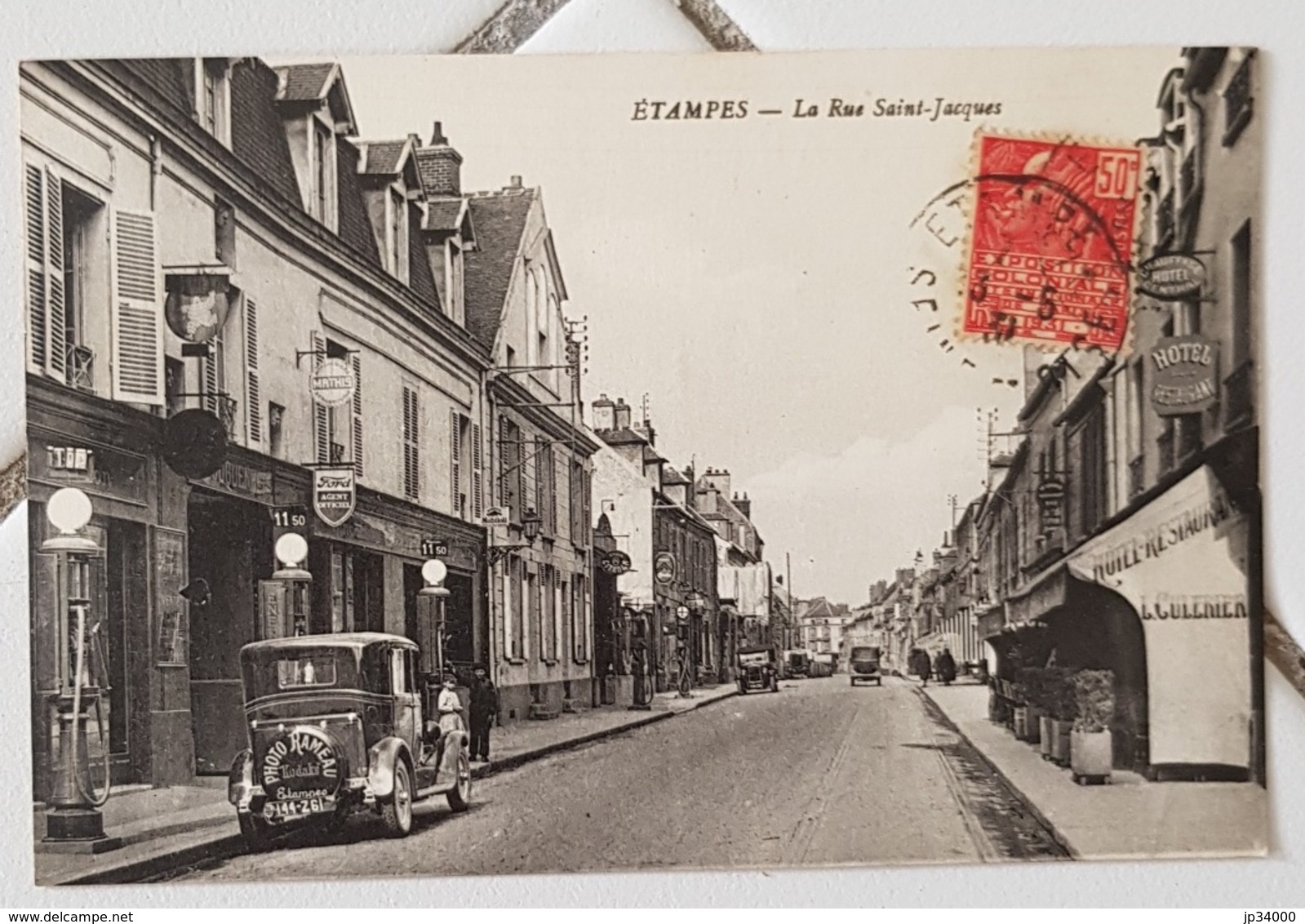 ETAMPES (91) La Rue Saint Jacques. Automobiles. Hotel Restaurant Culerier - Etampes