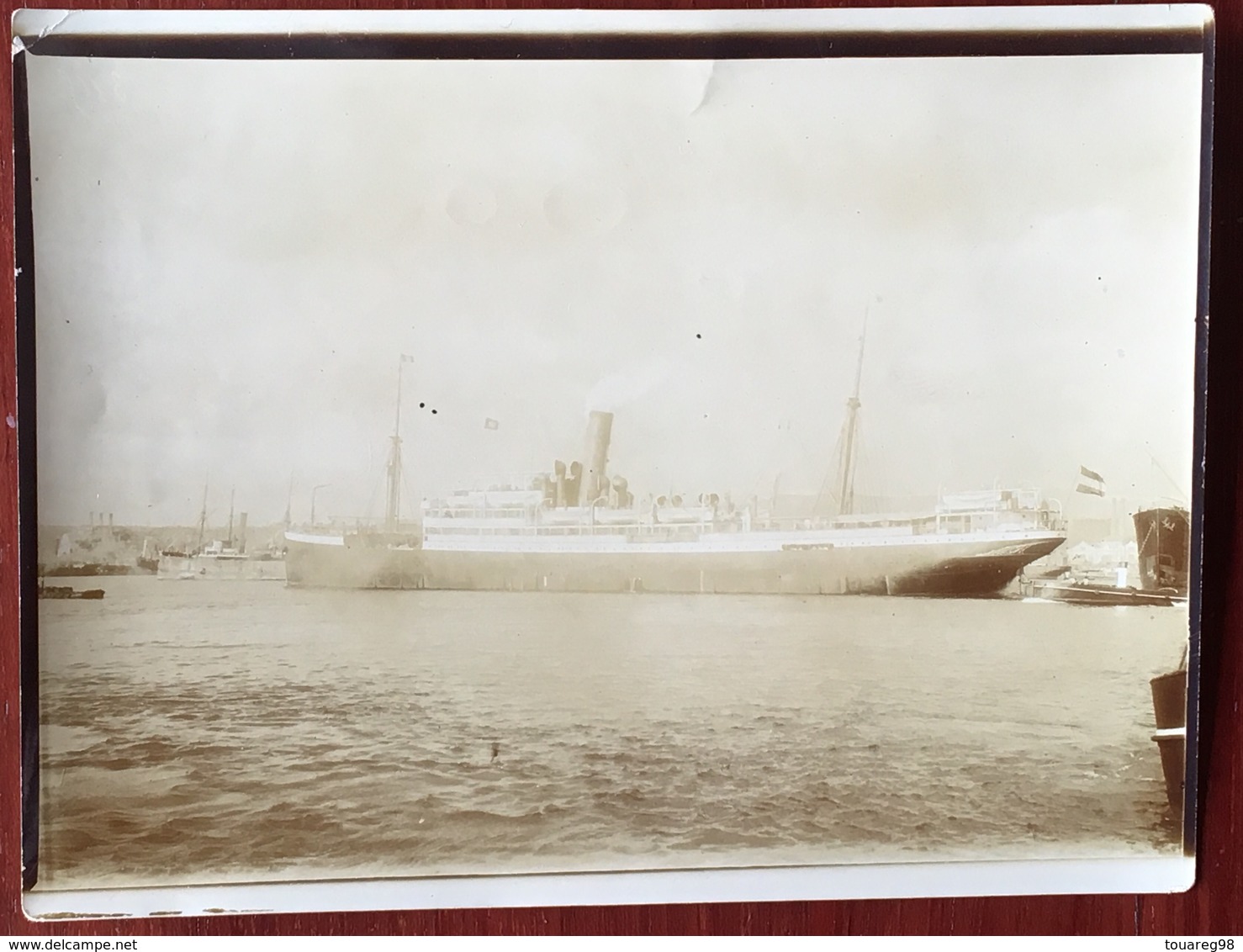 Photo D'un Bateau à Schleswig. Allemagne. Navire. - Boats