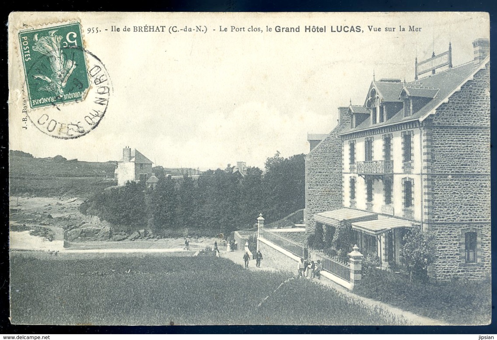 Cpa Du 22  Ile De Bréhat Le Port Clos , Le Grand Hôtel Lucas , Vue Sur La Mer  Aout18-12 - Ile De Bréhat