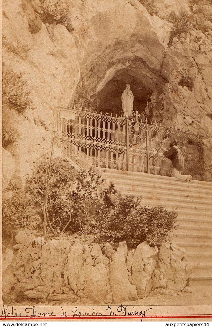 Grand Tirage Photo Albuminé Cartonné - Grotte De Notre Dame, 238 Rue Du Vieux Village, 74410 Duingt & Prière Vs 1880 - Old (before 1900)