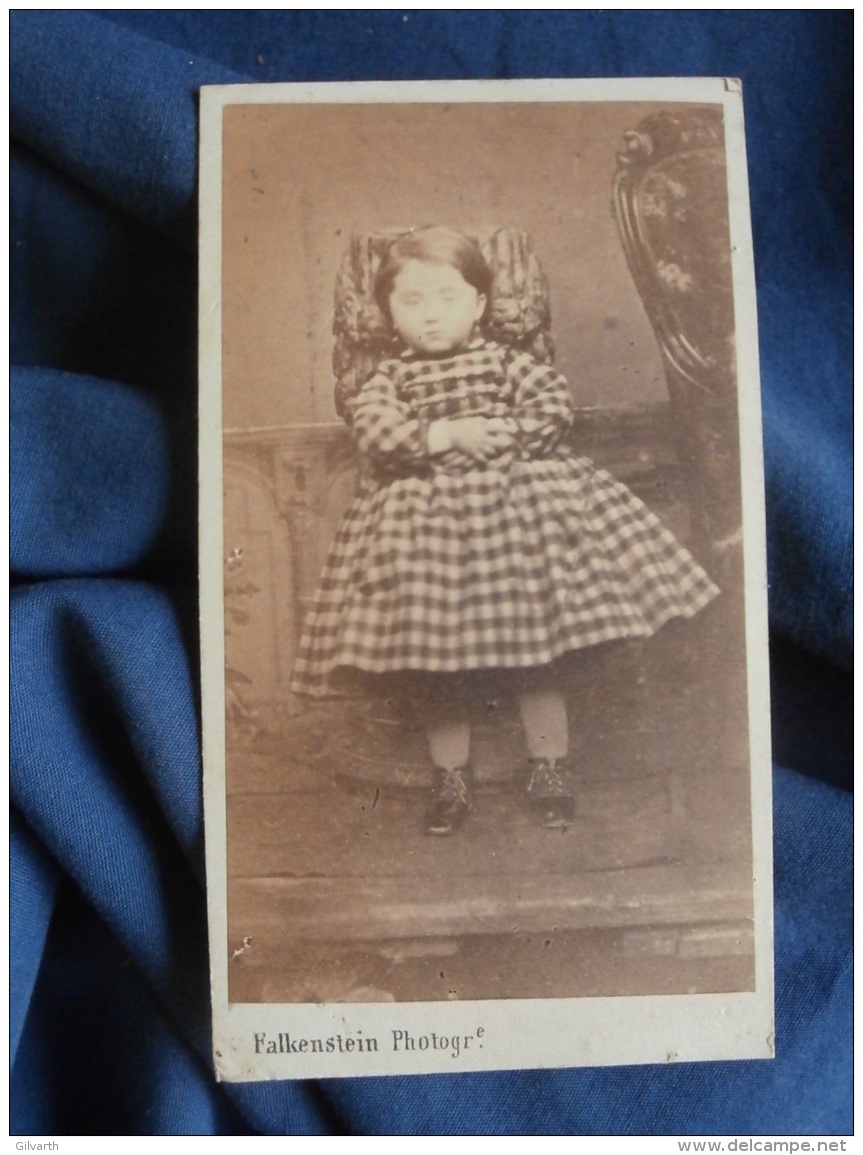 Photo CDV Falkenstein à Strasbourg - Second Empire Jeune Enfant, Robe à Crinoline Vers 1860 L394 - Anciennes (Av. 1900)