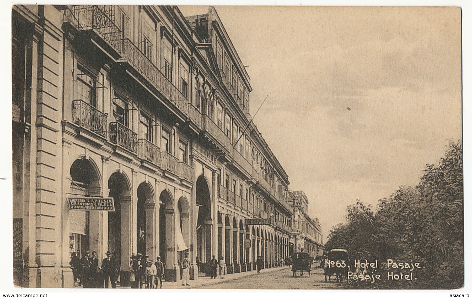 Habana 63 Hotel Pasaje Libreria La Poesia De Antonio Vilela  A La Izquierda - Cuba