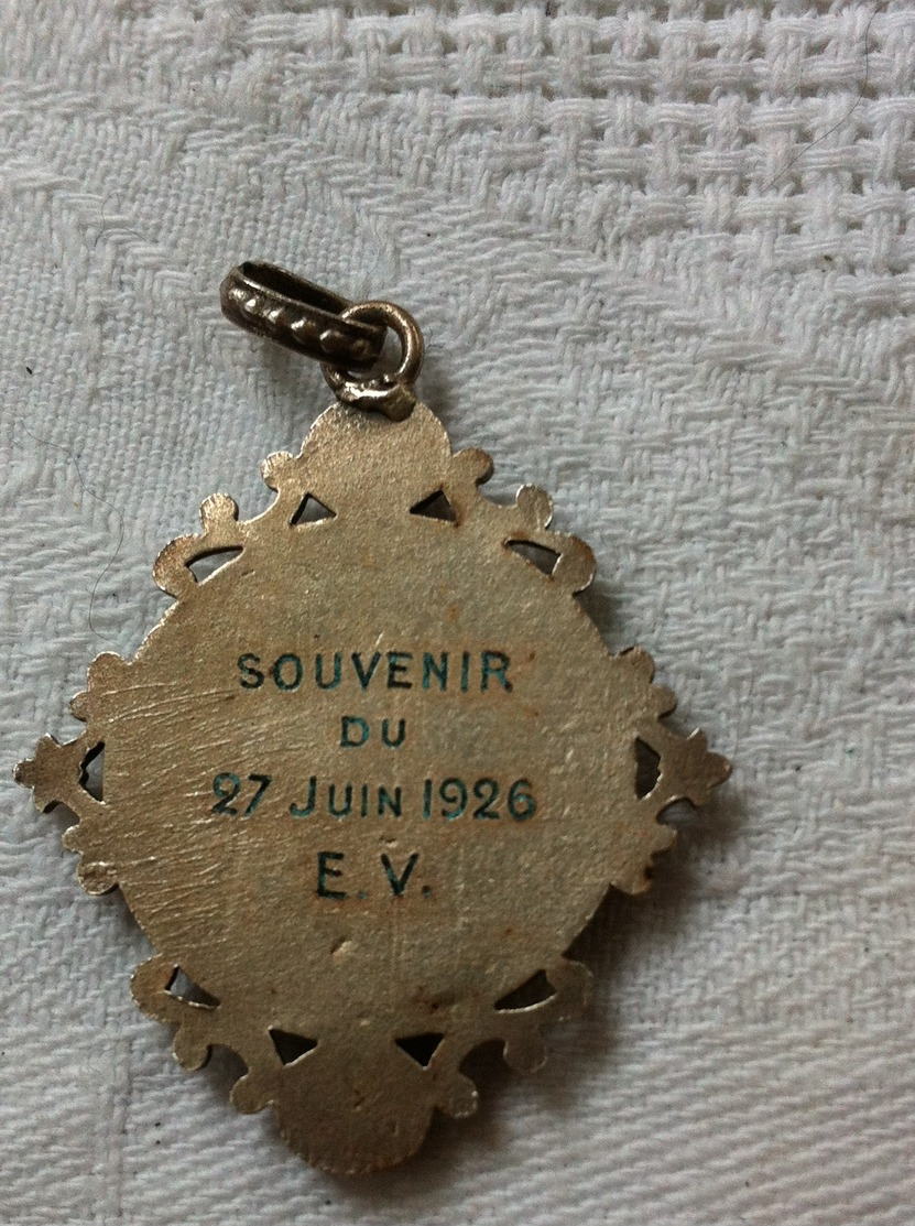 Médaille Ancienne,métal Argenté. - Pendentifs