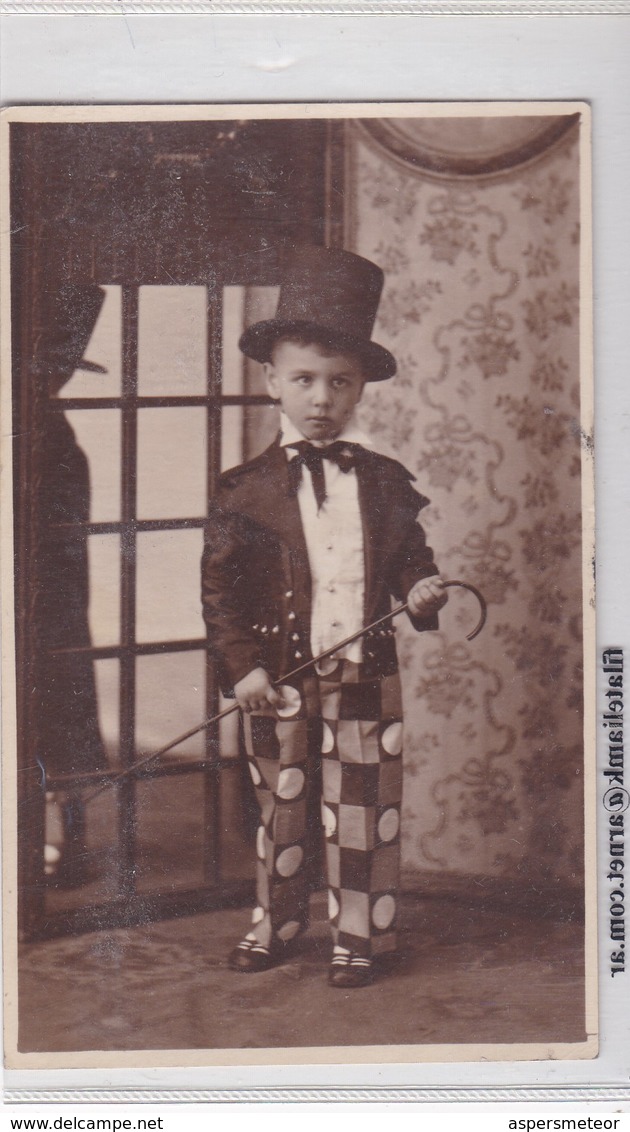 NIÑO BOY GARÇON DISFRAZ DISGUISE MAGO MAGICIAN CIRCA 1900's-. BLEUP - Fotografie