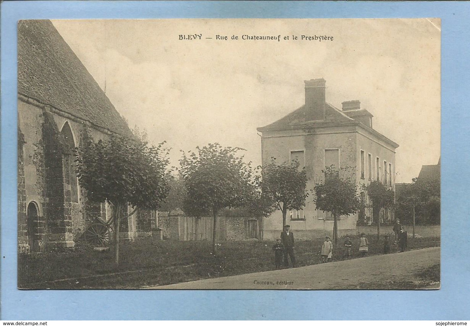 Blévy (Maillebois 28) Rue De Châteauneuf Et Le Presbytère 2 Scans Carte Animée - Blévy