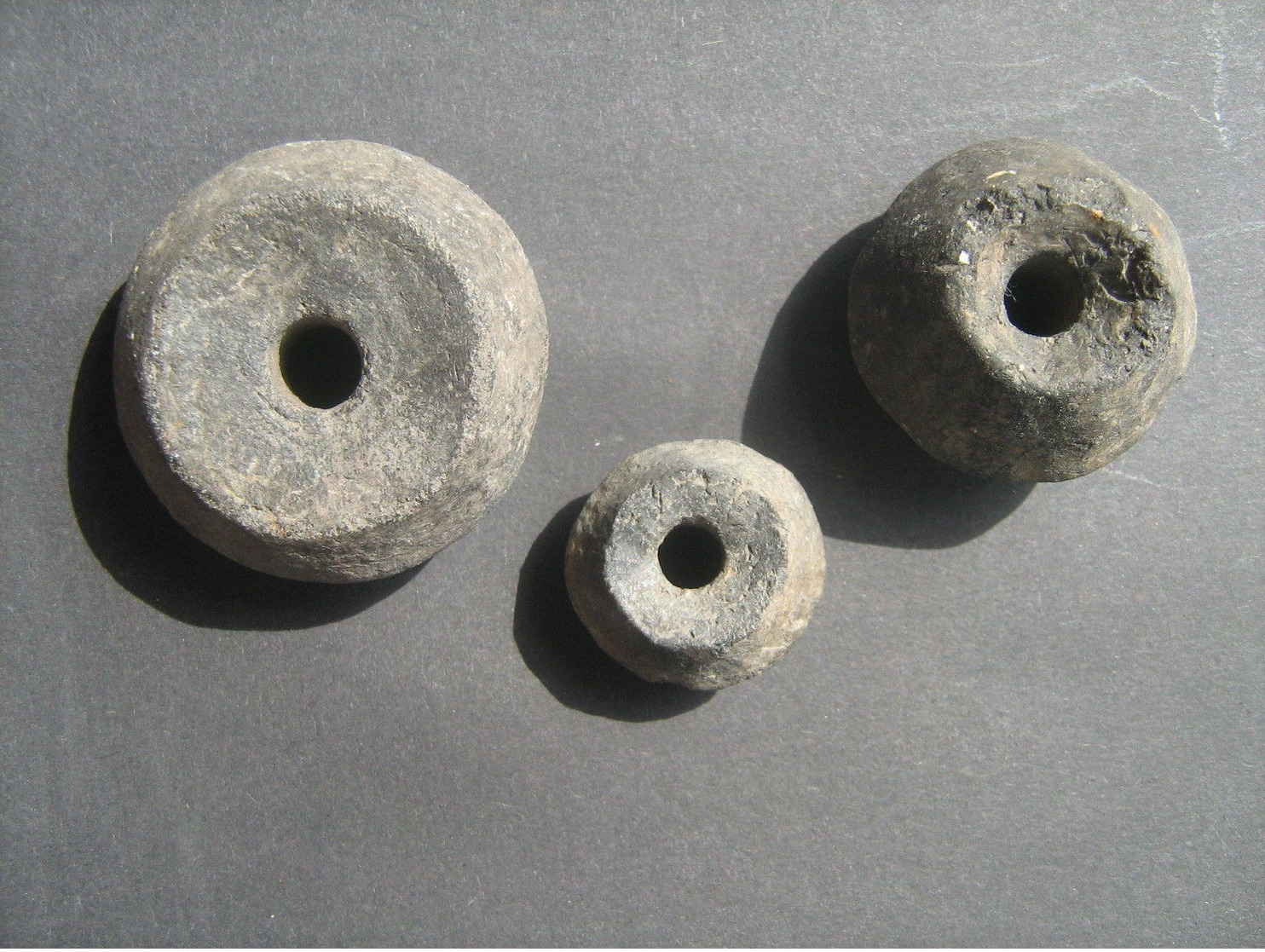 Ancient Spindle Whorl 1st-4th Century.3 Pieces - Archaeology