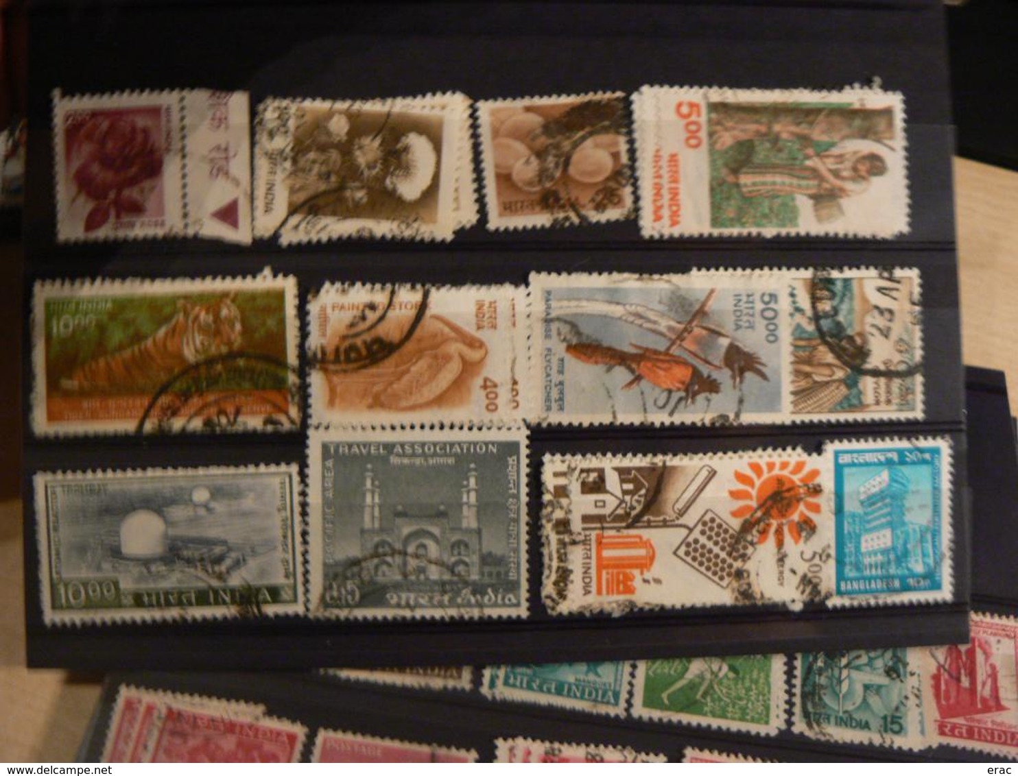 INDE - Lot de timbres anciens et plus récents