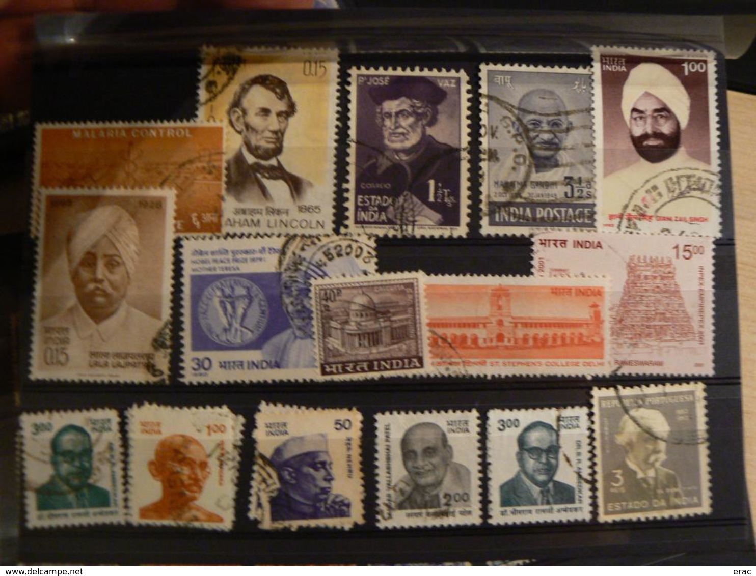 INDE - Lot de timbres anciens et plus récents