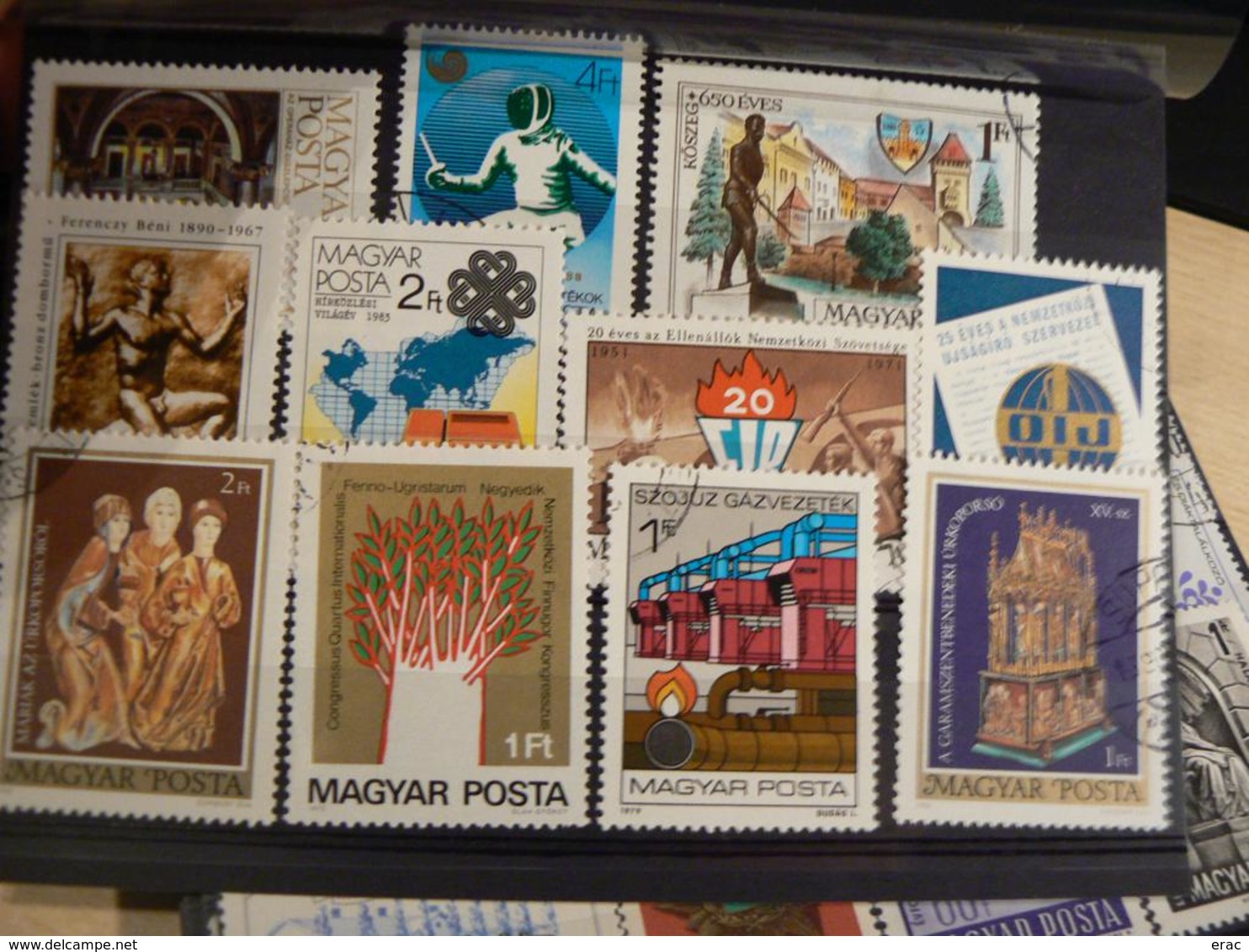 HONGRIE - Collection de timbres anciens et récents