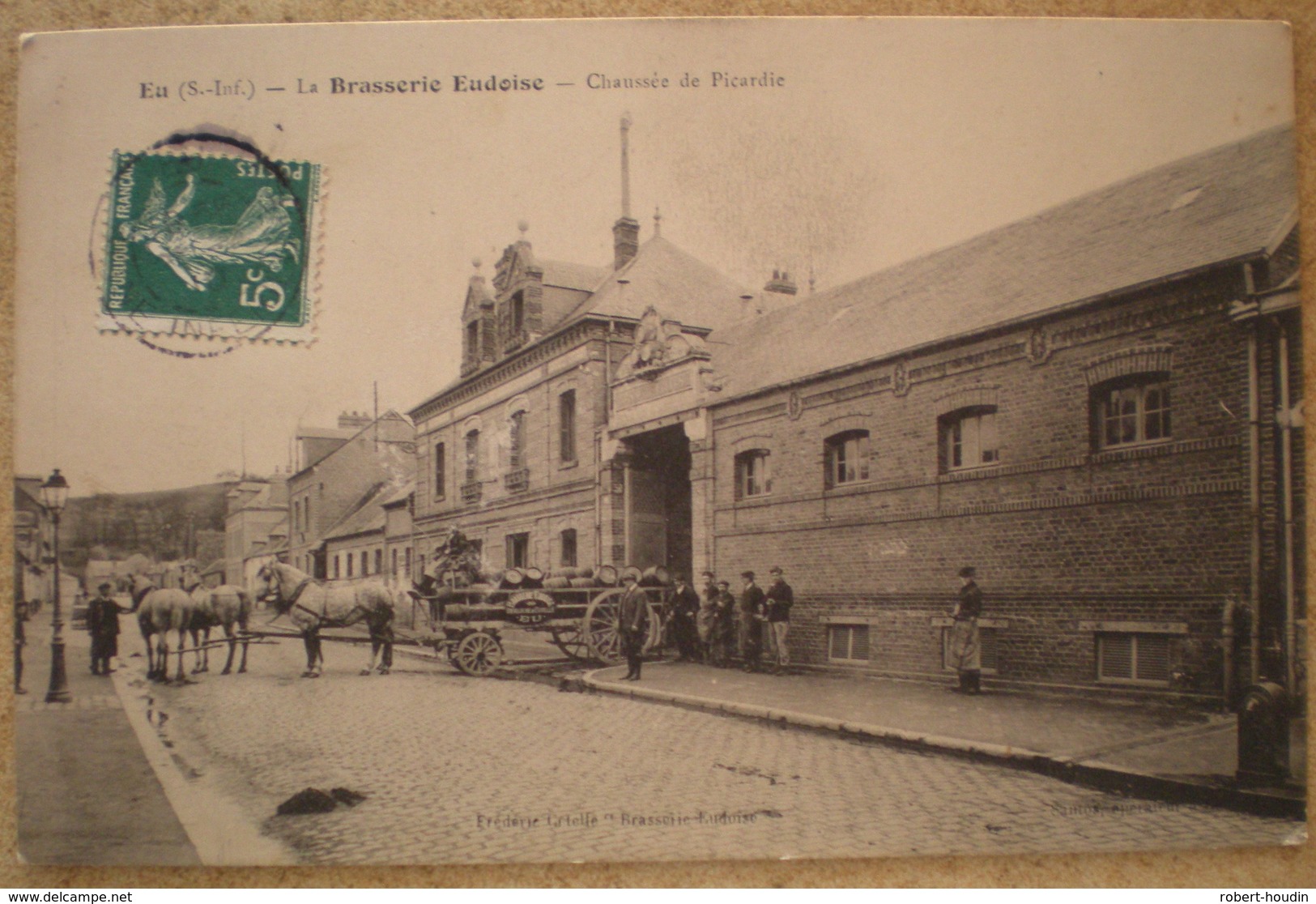 1 CPA 76 EU La BRASSERIE EUDOISE Chaussée De Picardie - Eu