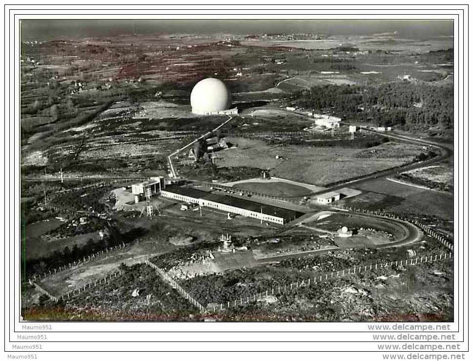 CPSM 22 - STATION SPATIALE DE PLEUMEUR BODOU VUE AERIENNE - Pleumeur-Bodou