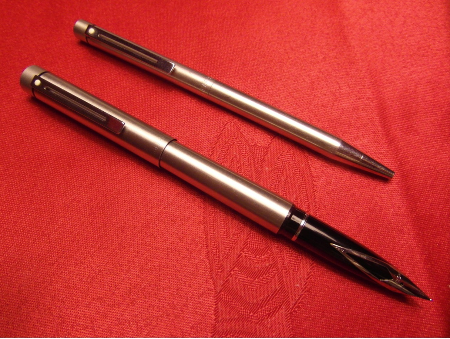 Sheaffer Targa, mod 1001 sfera e stilo