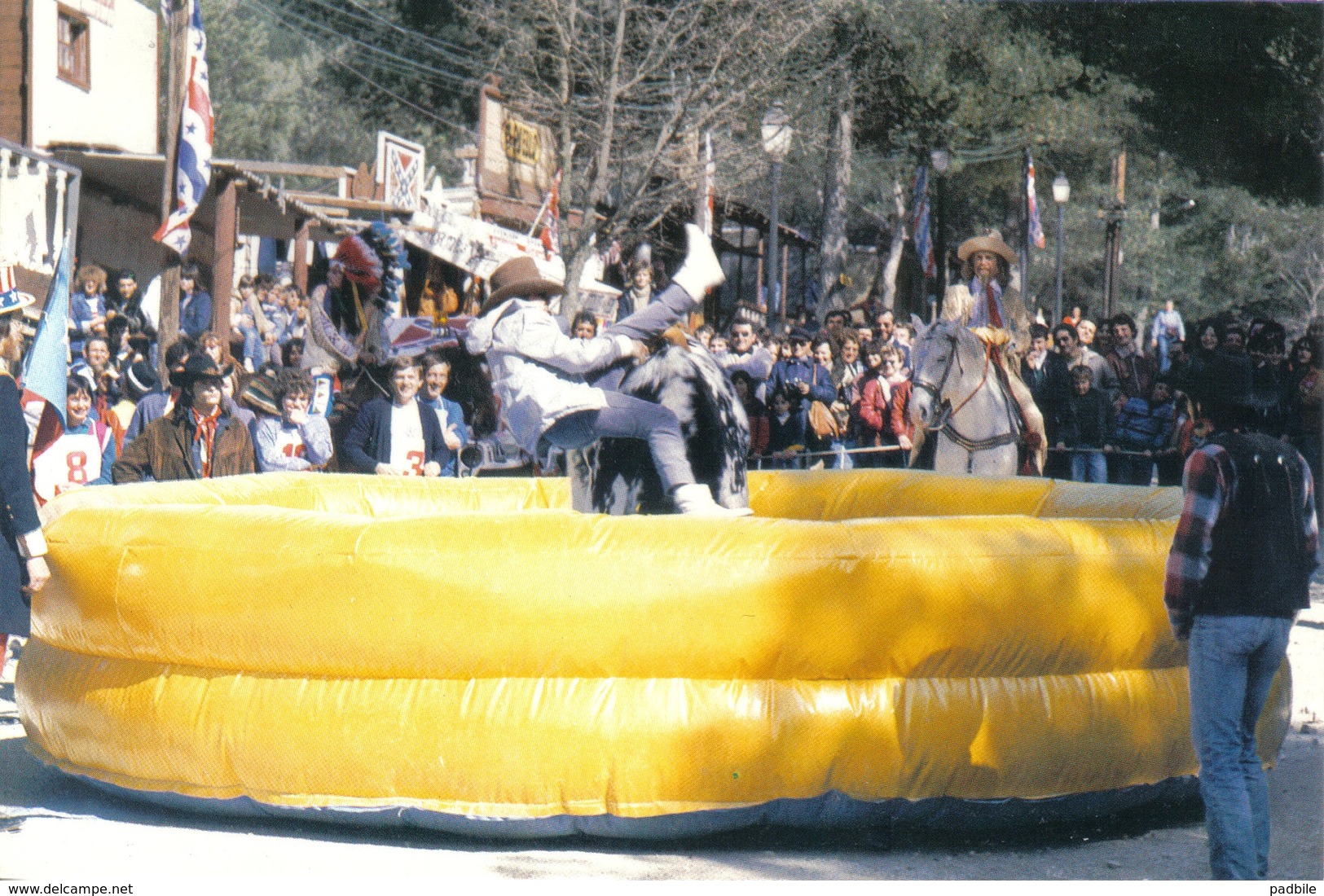 Carte Postale 13. Cuges-les-pins  Parc D'attraction O.K. Corral Rodéo Manège Très Beau Plan - Andere & Zonder Classificatie