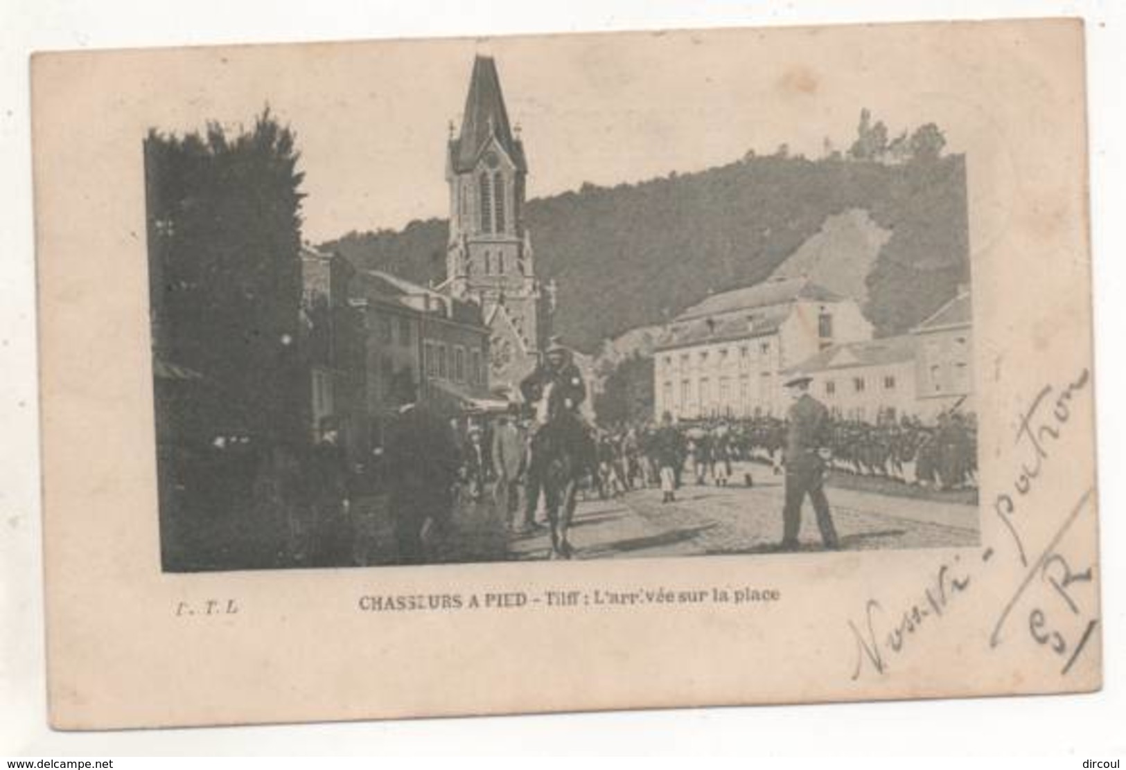 39201 -  Tilff  Chasseurs à  Pied  -  Arrivée  Sur  La  Place - Esneux