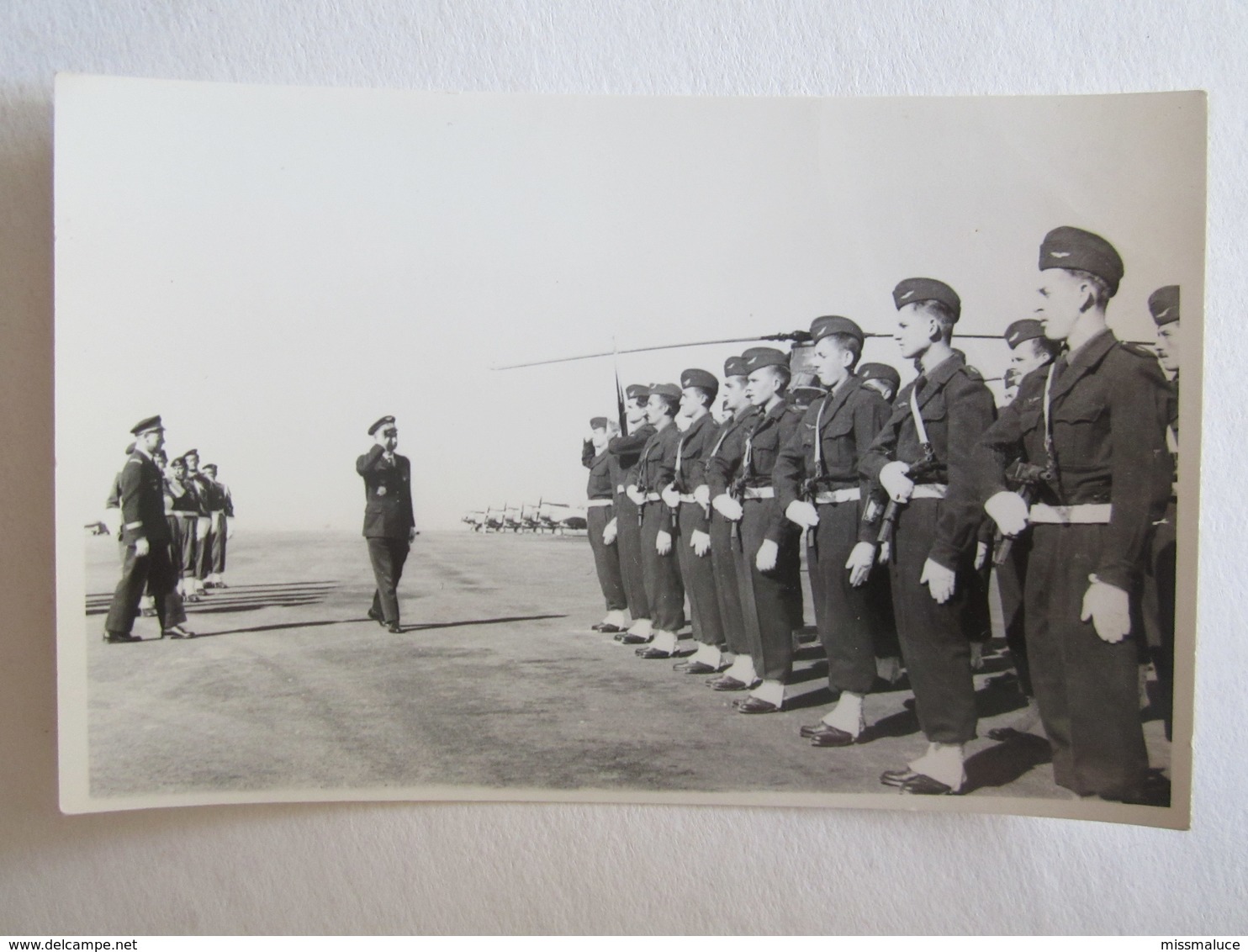 Photo Photos Photographie Militaire Uniforme Base Aérienne Avion Aviateur - War, Military