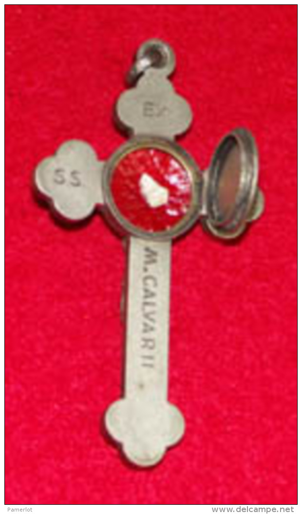 Religion - Croix Reliquaire, Avec Compartiment A Relique à L'arriere Ex SS , Rupe , Calvavarii, 8 X 4.5 X 1.2 Cm, 35 Gr - Religion & Esotérisme