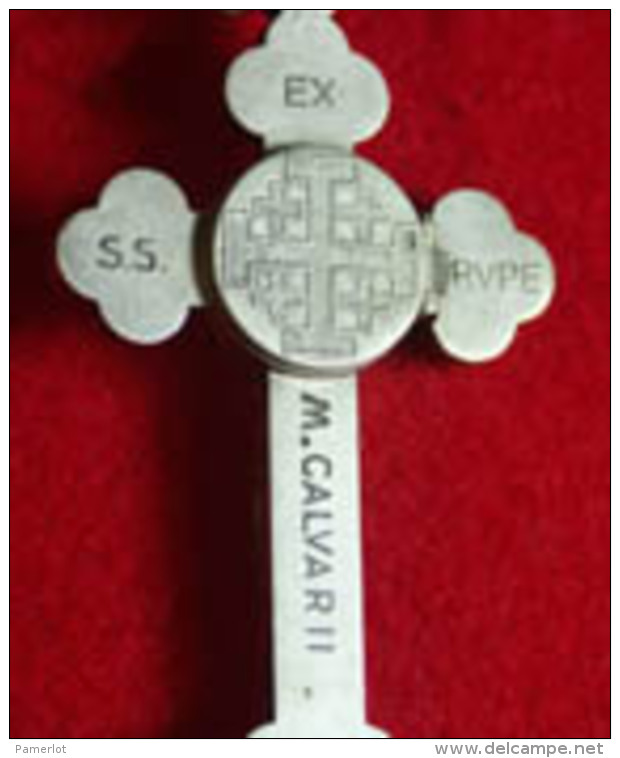 Religion - Croix Reliquaire, Avec Compartiment A Relique à L'arriere Ex SS , Rupe , Calvavarii, 8 X 4.5 X 1.2 Cm, 35 Gr - Religion & Esotérisme