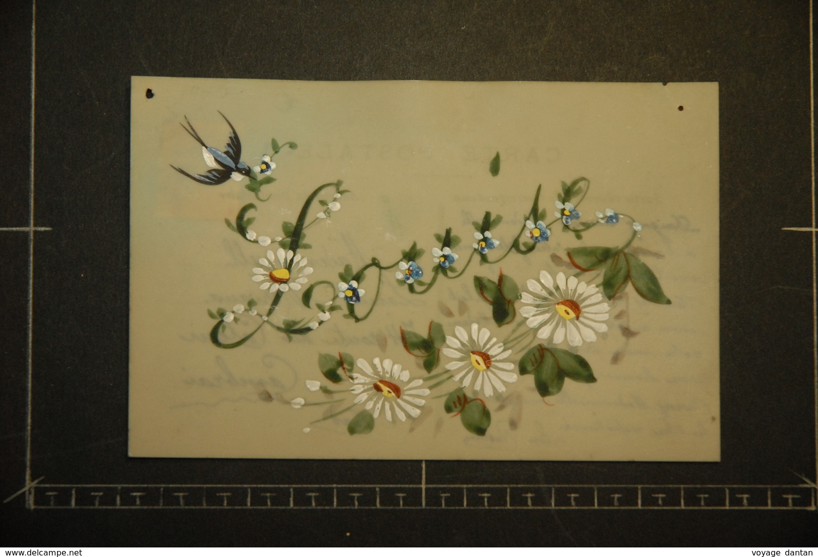 CP, Carte En Celluloid Ajout Decoupi Fleurs Peinte A La Main  Hirondelle - Cartoline Porcellana