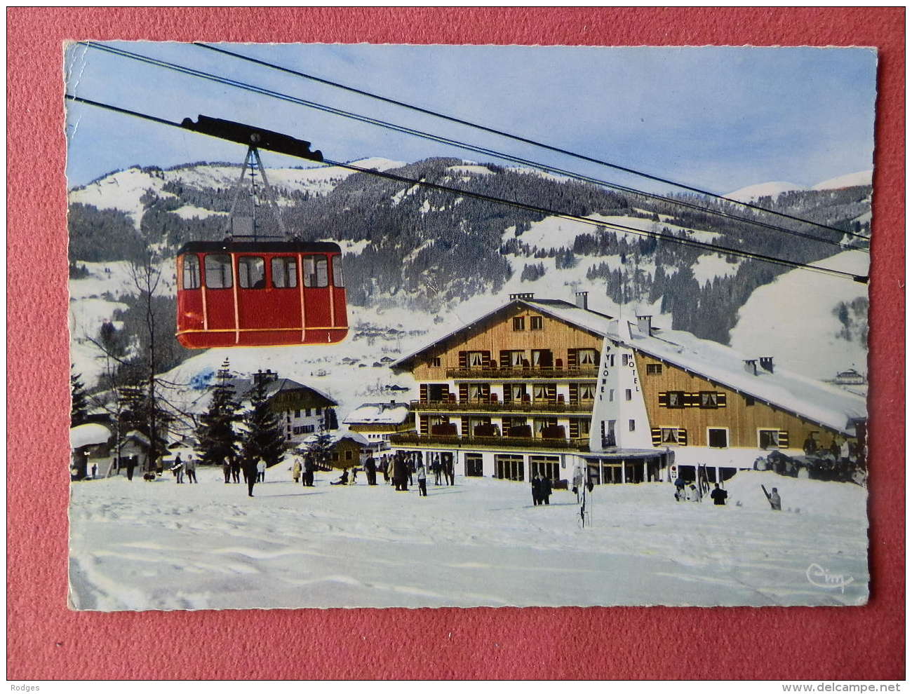 Dep 74 , Cpm  MEGEVE , 9231 , L'Hotel Pylone 1  , Téléphérique De Rochebrune  (18.02.435) - Megève