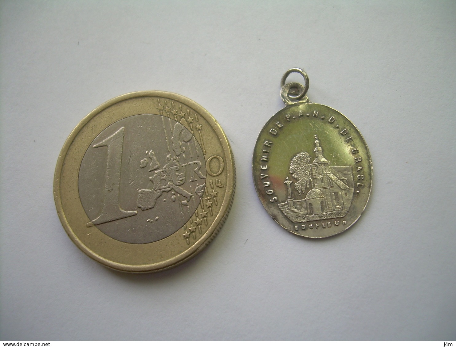 RARE..MEDAILLE RELIGIEUSE XIXe S. En ARGENT Massif .. NOTRE DAME De GRACE ( HONFLEUR 14).. 2 Scans - Religion & Esotericism