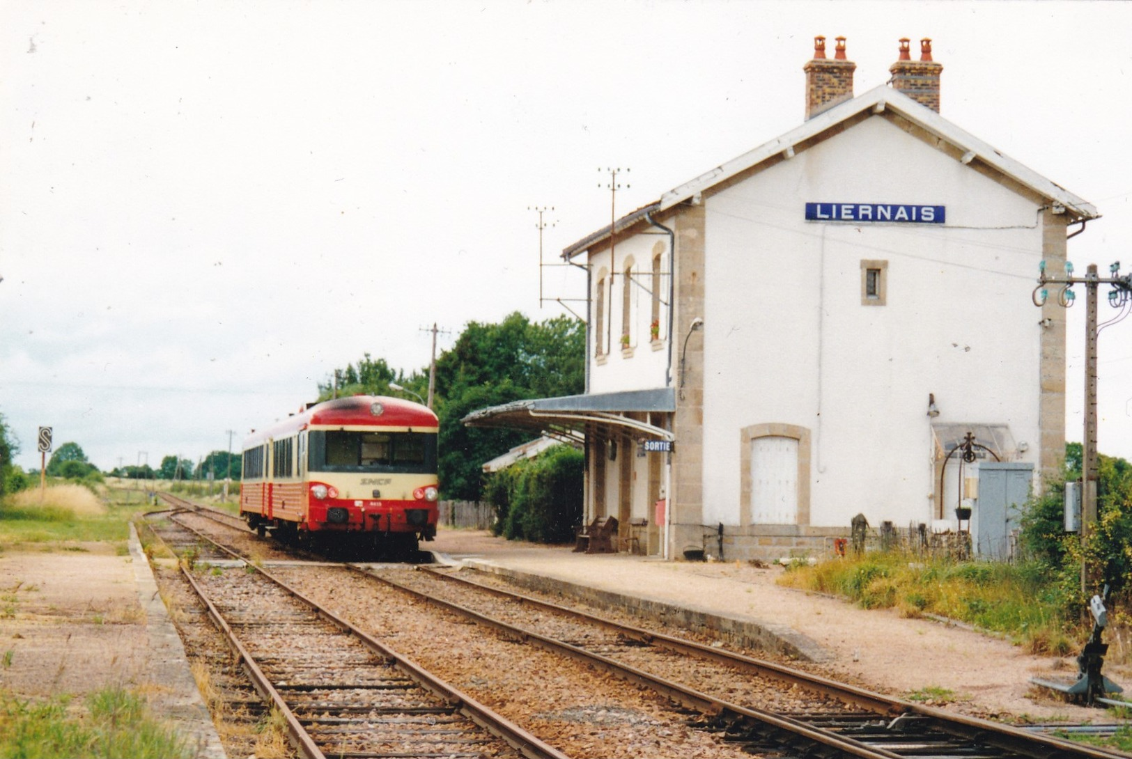 Gare De Liernais - Autres & Non Classés