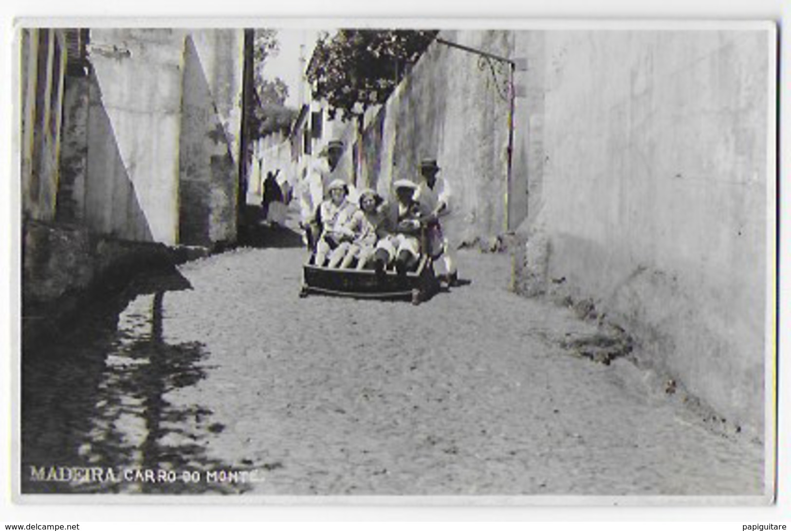 Cpsm Bon Etat 9x14cm , épaisse, Portugal Madeira , Carro Do Monte  (voiture De La Colline ) Courrier Verso , - Madeira