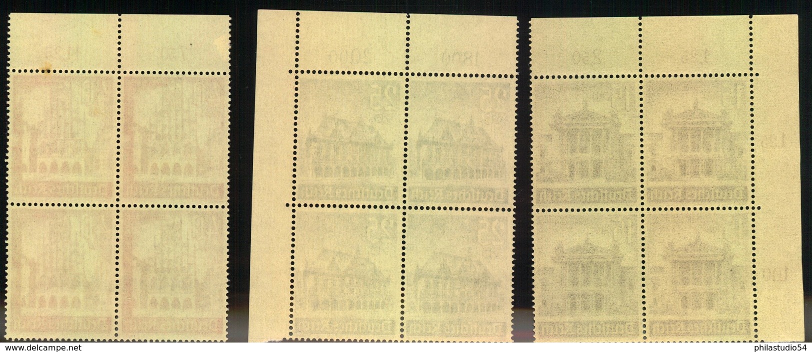 1940, Winterhilfe Im Postfrischen Rand- (Eckrand-)Viererblock. Michel 160,- + - Ongebruikt