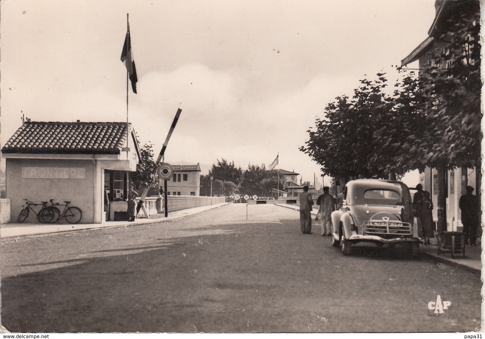 DOUANE  HENDAYE   Frontière  Franco -Espagnol - Douane