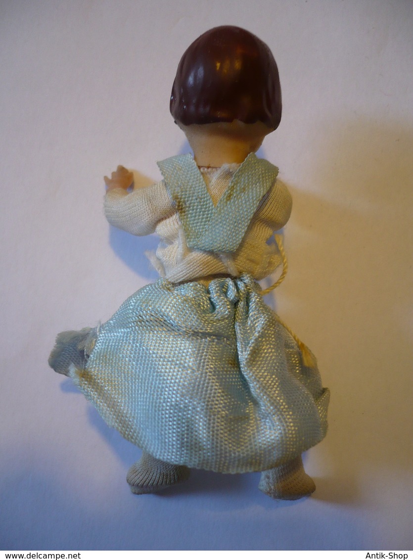 Puppenstuben Biege-Puppe - In Blauem Träger-Kleid (630) Preis Reduziert - Puppen