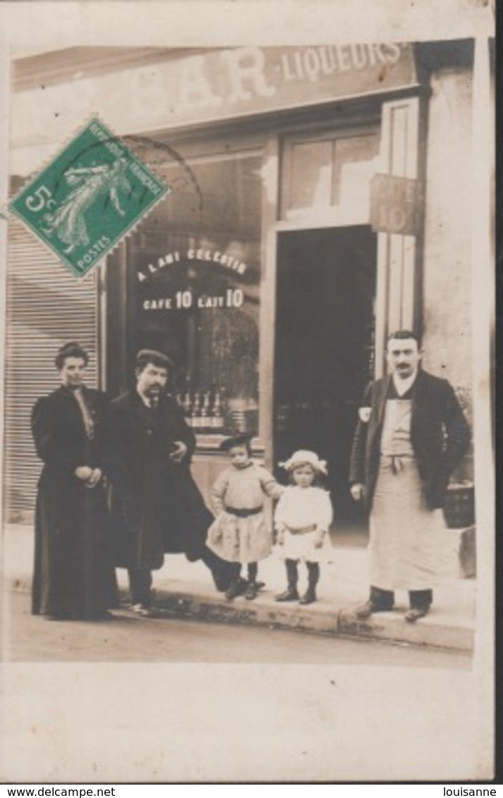 18/9/429  -  GÉNÉALOGIE  -  GROUPE  DE  PERSONNES  DEVANT  MAGASIN  -  PHOTO  ( TAPON POSTE  ALÉSIA - Généalogie