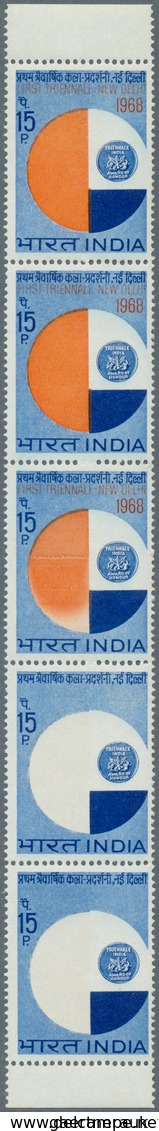 Indien: 1968, 15p. Art Exhibition, Vertical Strip Of Five With Slevedge At Top/at Base, Lower Two St - 1852 Provinz Von Sind