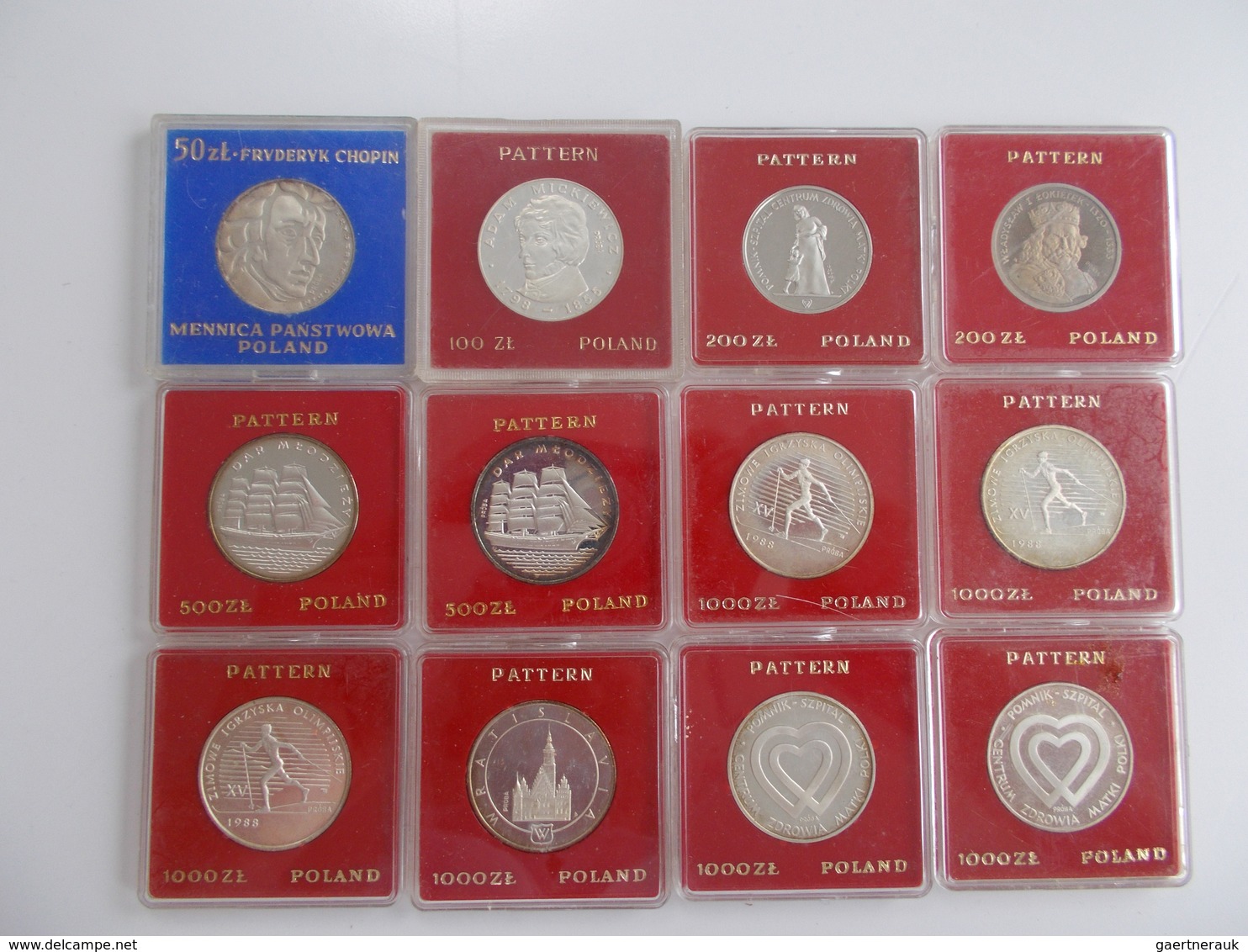 Polen: Lot 12 Pattern Coins / PROBA: 1 X 50 Zlotych, 1 X 100 Zlotych, 2 X 200 Zlotych, 2 X 500 Zloty - Polen