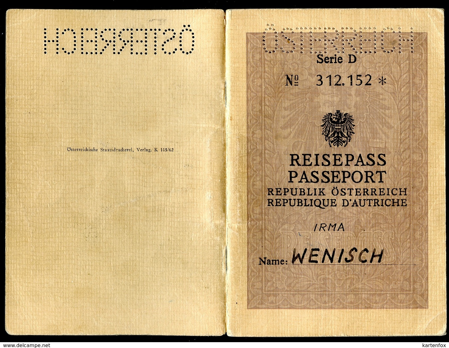 Reisepass Österreich, 2 Stück, Ehepaar, 1953, 1963, Ahnenpass und Blutblatt