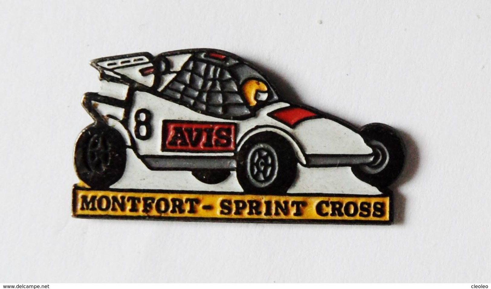 Pin's Voiture Sprint Cross Montfort  Sur Meu Ille Et Vilaine - 35R - Villes