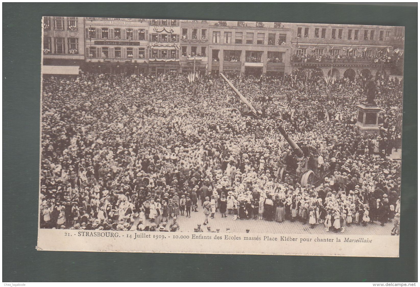 CPA (67) Strasbourg  -  14 Juillet 1919 - 10 000 Enfants Des écoles Massés Place Kléber Pour Chanter La Marseillaise - Strasbourg