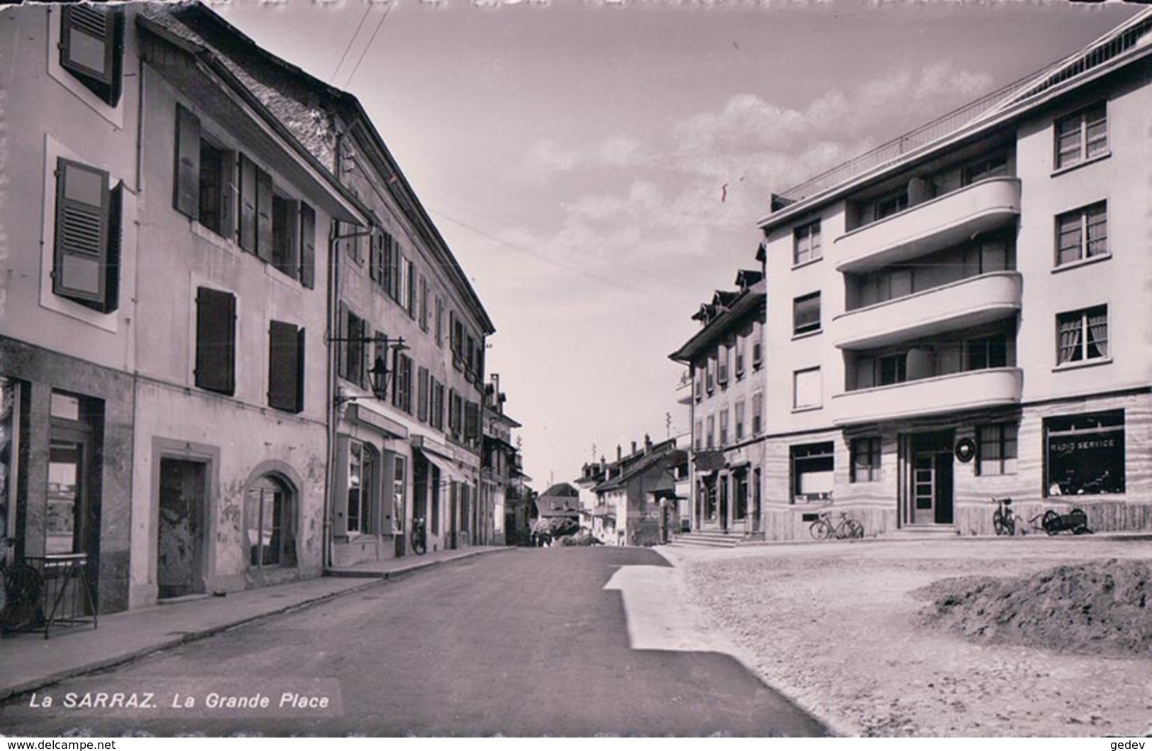 La Sarraz Grande Place (8304) - La Sarraz