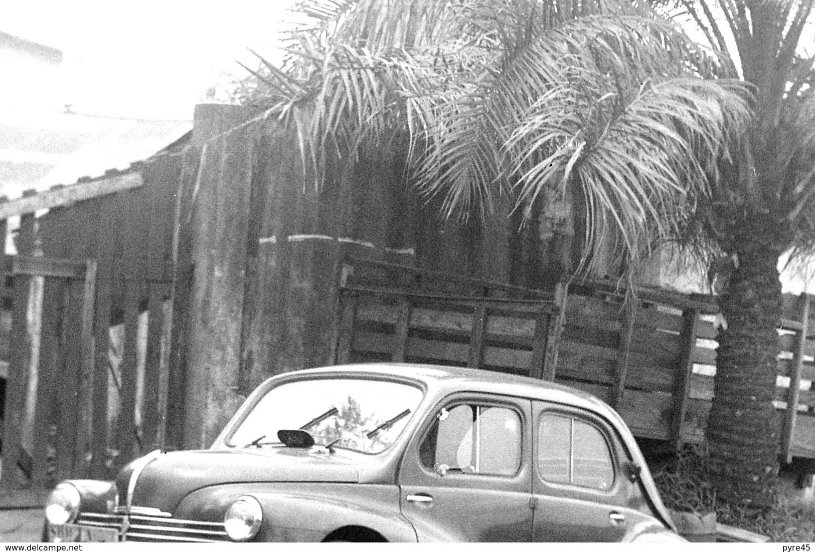 Lot De 14  Négatifs " Garage Au Cameroun 1949, 1950 " ( 9 X 6 Cm, Vue Partielle ) - Africa