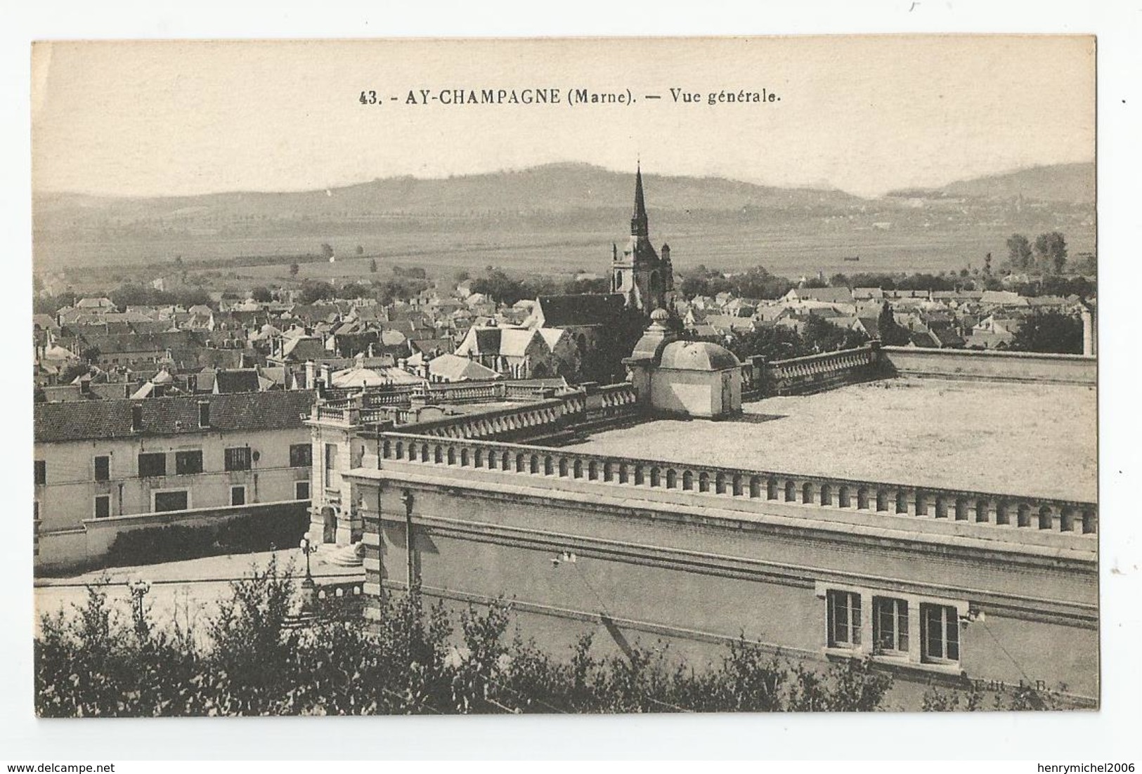 51 Marne - Ay En Champagne Vue Générale Ed Bourgogne A Chateau Thierry - Ay En Champagne